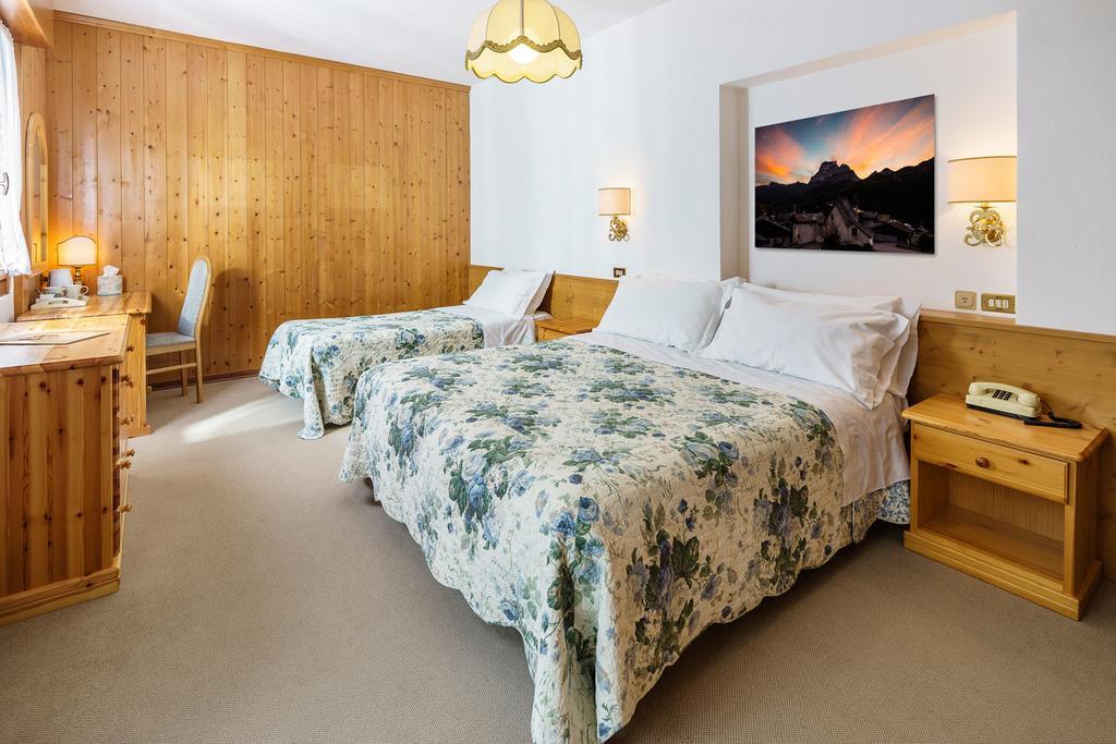 Hotel Roma San Vito di Cadore Pokój zdjęcie